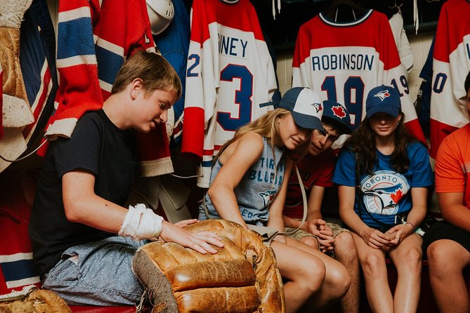 Hockey Hall of Fame Admission Ticket - Crowds, Access, and Practical Comfort