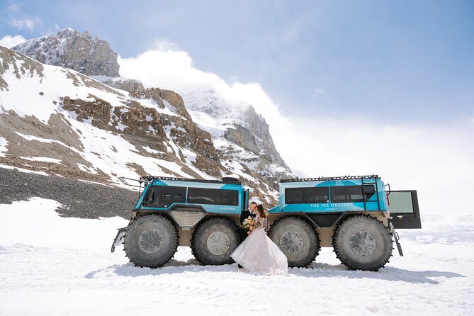 Ice Odyssey at Columbia Icefield - The Experience Provider and Service Style