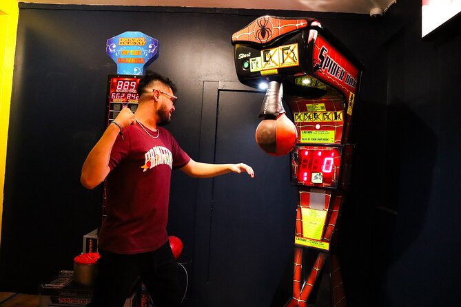 Immersive Virtual Reality Game Activity - The lounge helps fill the gaps
