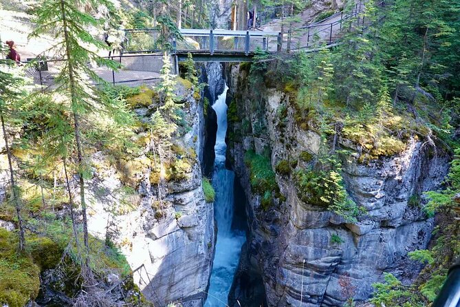 Jasper and Columbia Skywalk Icefield Parkway Private Day Tour - What the full 12 to 13 hours feels like