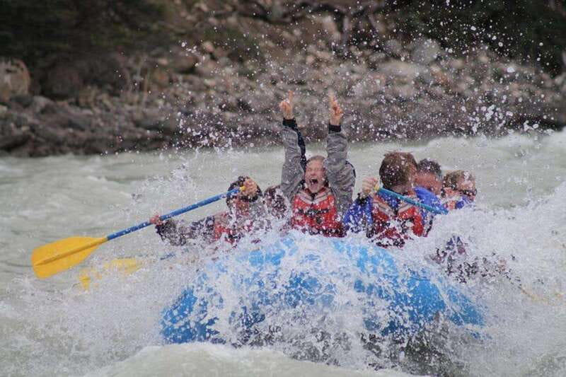 Jasper: Athabasca River Mile 5 Whitewater Rafting Tour - Meeting in Jasper and riding to the river