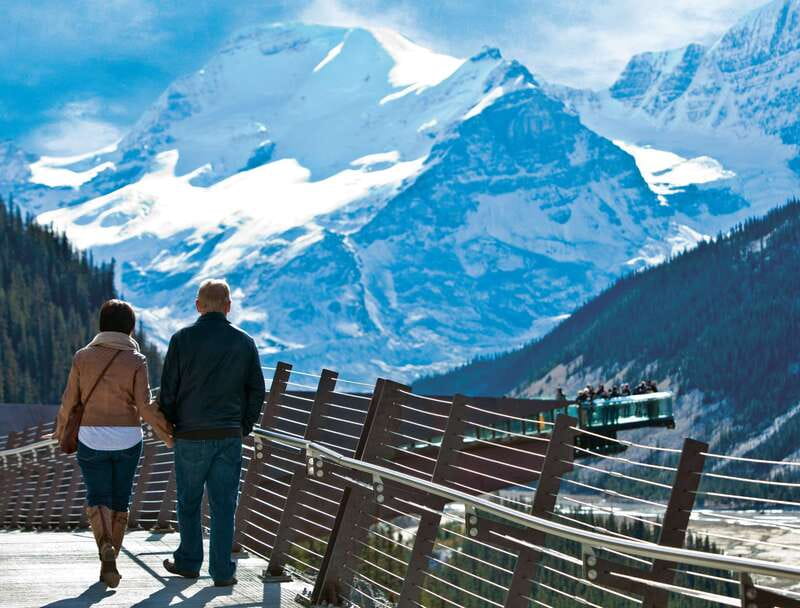 Jasper: Columbia Icefield Skywalk - Crowds, waiting, and the return shuttle