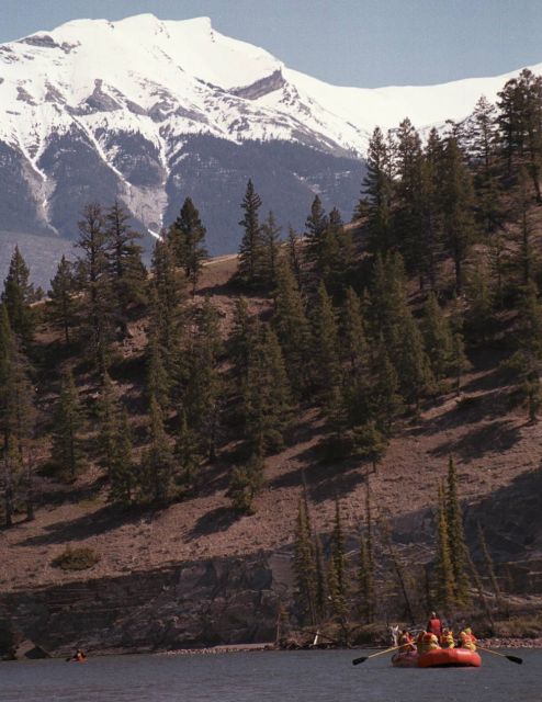 Jasper: Jasper National Park Easy 2-Hour Rafting Trip - Should you book it?