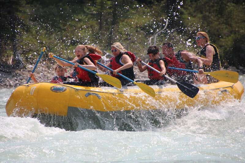 Jasper National Park: 2-Hour Whitewater Rafting - Wetsuits, safety briefing, and getting comfortable