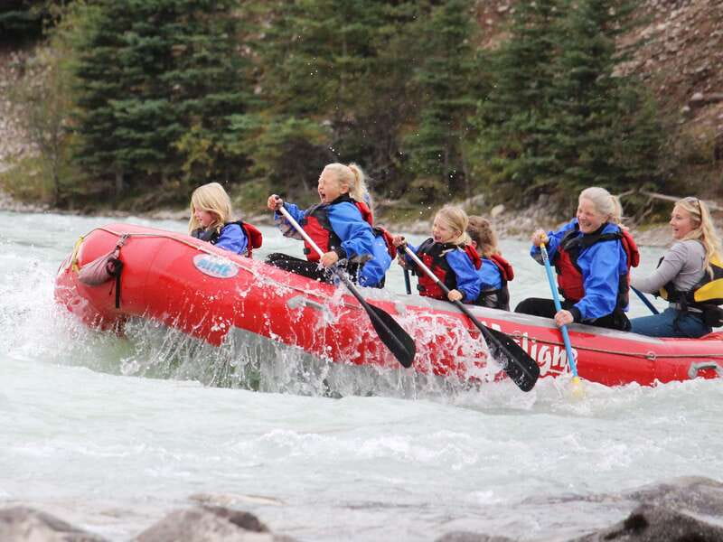 Jasper National Park Family Friendly Rafting Adventure - The 15-minute ride to the river