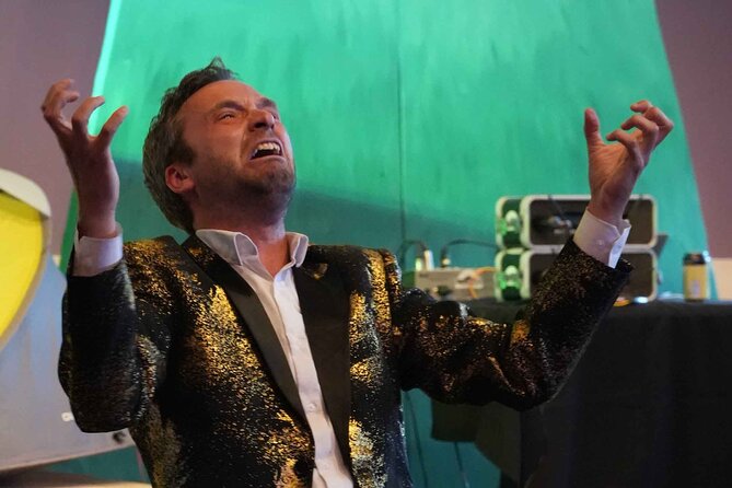 Jasper's Live Theater show - From Jasper with Love - What happens before the performance