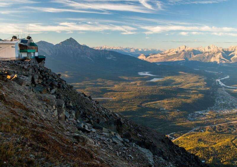 Jasper SkyTram Roundtrip Flight Ticket - The upper station gives you two very different outings
