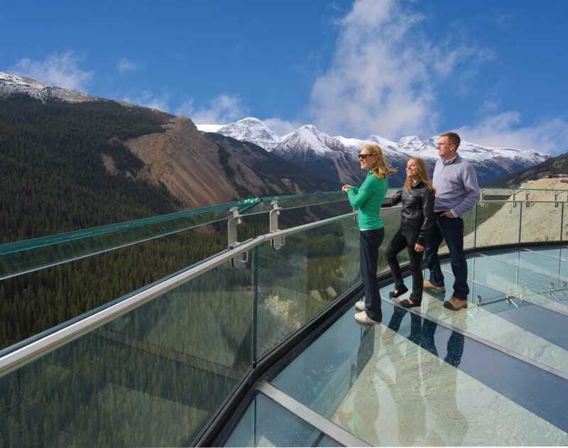 Jasper: Transfer to Banff/Lake Louise w/ Columbia Icefields - Three hours at the Columbia Icefield