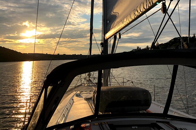 JFarwell Moonlight Yacht Cruise from Halifax Waterfront - Should you book the JFarwell Moonlight Yacht Cruise?