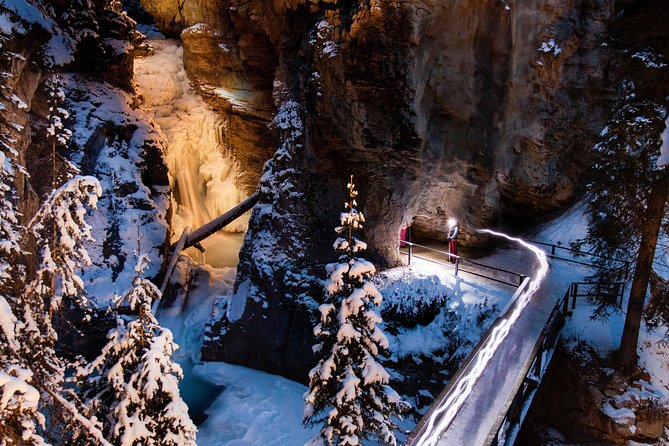 Johnston Canyon Evening Icewalk - From Banff pickup to the canyon trailhead