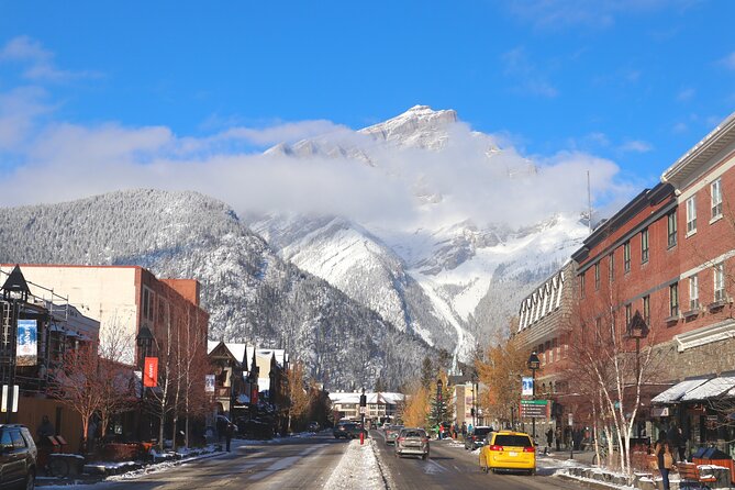 Johnston Canyon, Lake Louise & Banff: Small-Group Day Tour - Castle Mountain and the Scenic Route