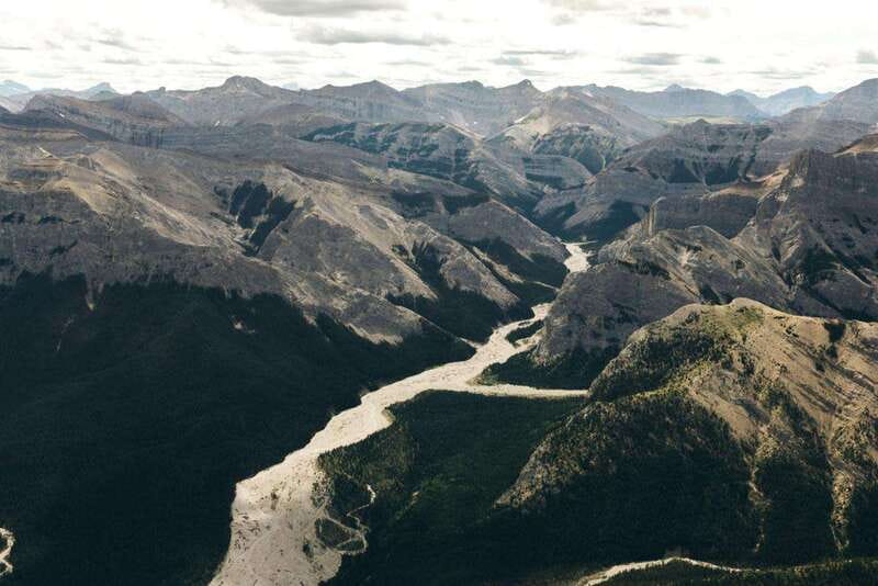 Kananaskis: 30-Minute Heli Tour of Minnewanka Lake and Banff - Returning through Banff and North Kananaskis Country