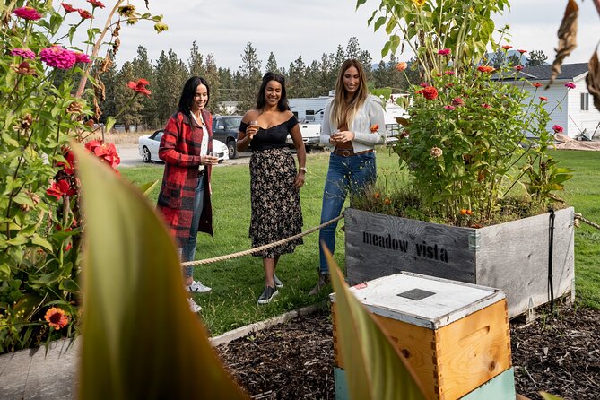 Kelowna E-Bike Bee Tour, Tastings, Organic Lunch & Audio Guide - Why This Kelowna E-Bike Tour Feels Different