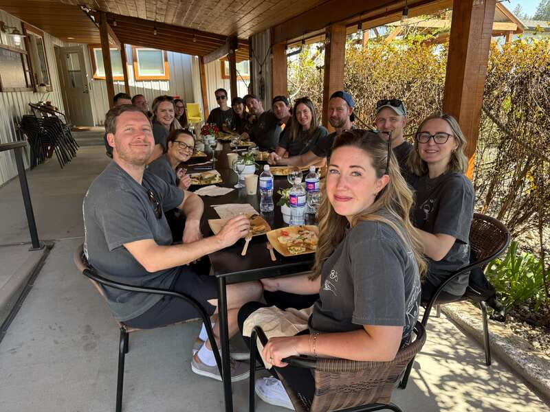 Kelowna: E-Bike Bee Tour w/ Tastings, Lunch, and Audioguide - What the $95 price includes