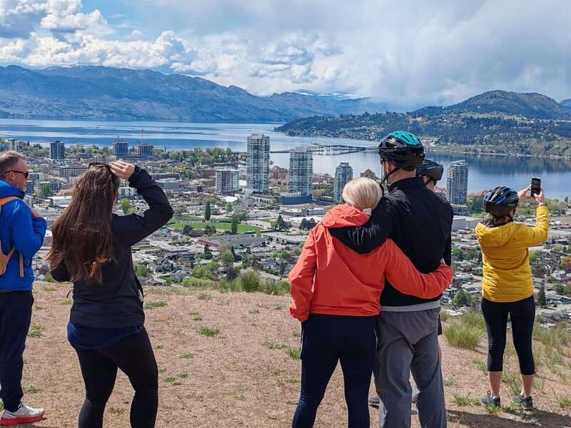 Kelowna: E-Bike Rental with In-App Navigation Guide - Getting started with an Envo e-bike in Kelowna