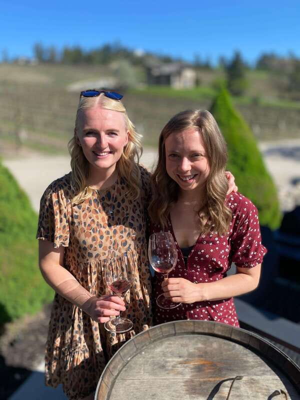 Kelowna: East Kelowna Full Day Guided Wine Tour - A 90-minute lunch at Maestro’s