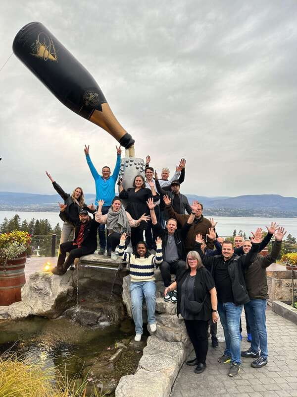 Kelowna: East Kelowna Half Day Guided Wine Tour - What the $116 price includes