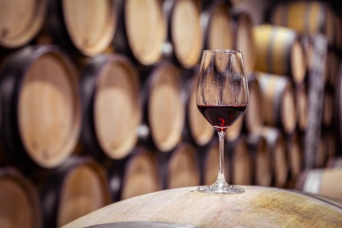 Kelowna Mystery Full Day Guided Wine Tour With 5 Wineries - Rollingdale closes with a quieter finish