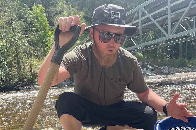 Kelowna Scenic Canyon Gold Panning Experience - Learning to pan like a prospector