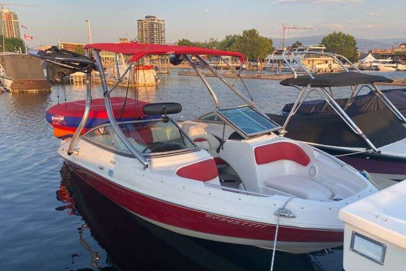Kelowna: Tiki Party Yacht Rental - Key points before you book