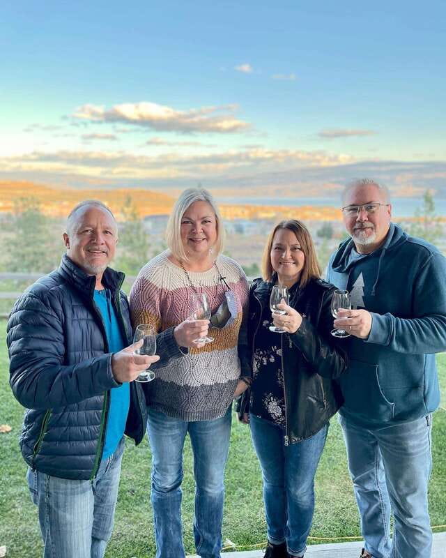 Kelowna: West Kelowna Full Day Guided Wine Tour - Guide Service And Vehicle Comfort