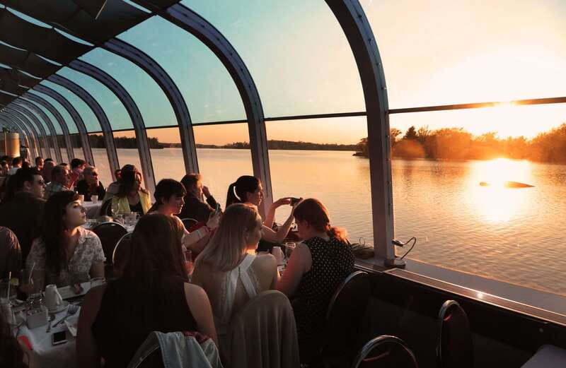 Kingston: Sunset Dinner Cruise - Why the Admiralty Islands make the evening