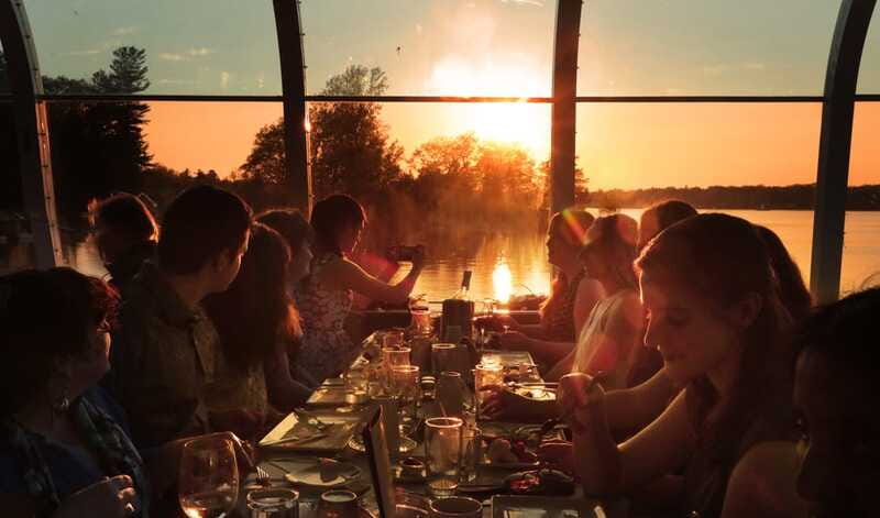 Kingston: Sunset Dinner Cruise - Practical details that can shape your evening