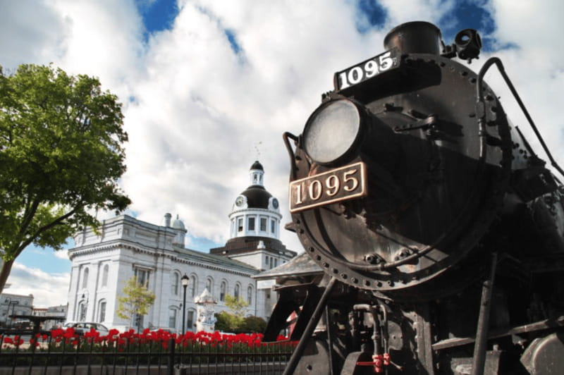 Kingston: Trolley City Tour - Kingston in one red trolley ride