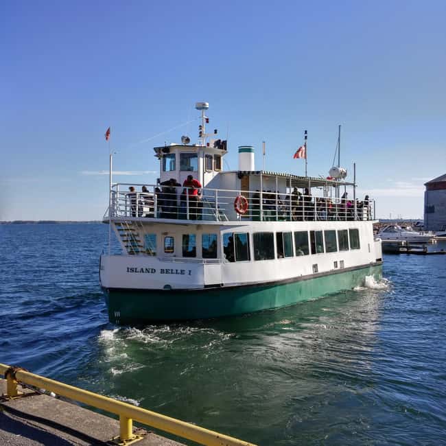 Kingston: Waterfront Shipwreck Cruise with Guide - What the Kingston shipwreck cruise actually offers