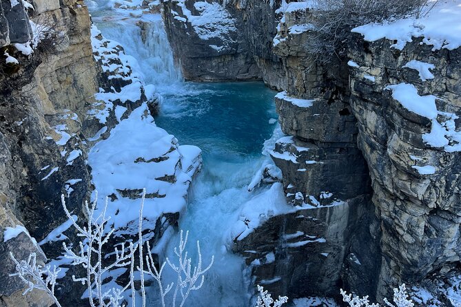 Kootenay & Marble Canyon Day Tour: Departing from Calgary/ Banff - The Kootenay Valley viewpoint puts the mountains in context