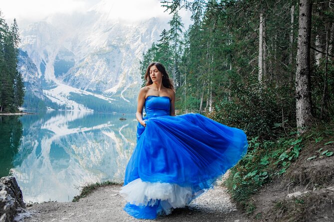Lake Louise & Lake Moraine Tour - Lake Louise: 75 minutes beneath Victoria Glacier