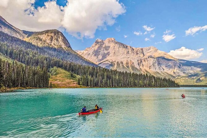 Lake Louise, Moraine/Bow, Emerald & Peyto - 4 Lakes in Banff - Emerald Lake: green water in Yoho National Park