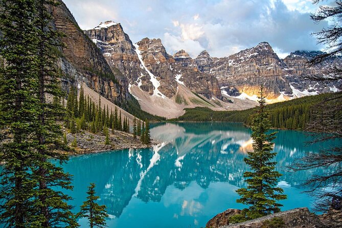 Lake Louise, Moraine Lake, Banff Tour from Calgary/Canmore/Banff - Guides, transport, and the feel of the day