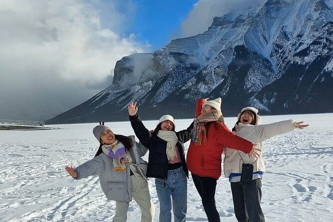 Lake Louise, Moraine Lake, Banff Tour from Calgary/Canmore/Banff - Lake Louise: one hour beside a famous lake