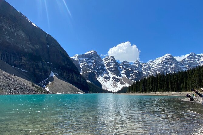 Lake Louise, Moraine Lake, Peyto Lake, Crowfoot, Johnston Canyon - The mountains between the official stops