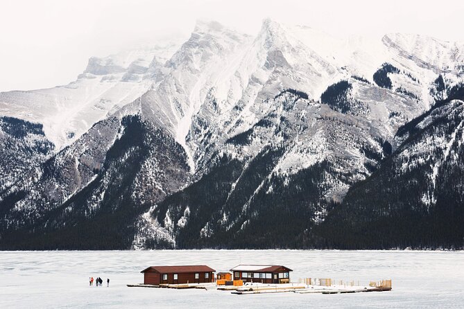 Lake Minnewanka, Peyto Lake, Bow Lake , Icefields - What the guide adds to the day