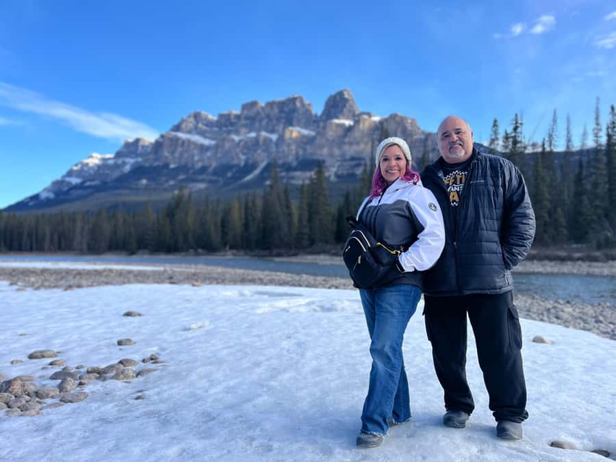 Louise, Moraine/Johnston Canyon, Minnewanka & Banff Town - Moraine Lake in summer, Johnston Canyon in winter