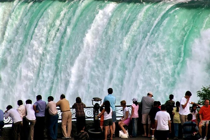 Luxury Niagara Falls Day Trip from Toronto with Cruise and Lunch - Key points at a glance