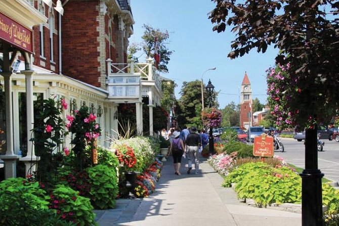 Luxury Private Tour of Niagara Falls from Toronto - Timing, pickup, and cancellation details