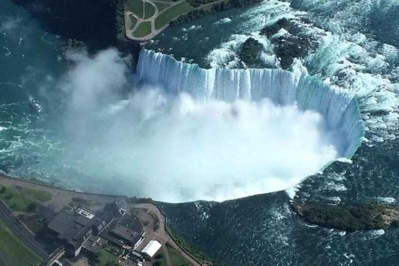 Mississauga: Niagara Falls Day Tours with Boat and Lunch - Timing, weather, and practical comfort
