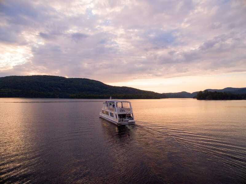 Mont-Tremblant: Guided Scenic Lake Cruise - Choosing Your Seat Before the Boat Moves