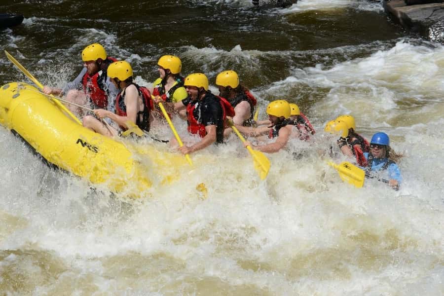 Mont-Tremblant: Half-Day White Water Rafting - Rapids, ledges, and calm pools along the 8-kilometer route