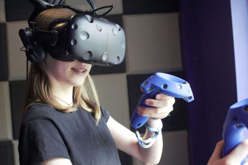 Mont Tremblant: Virtual Reality Gaming Session - A quick change of pace at Tremblant