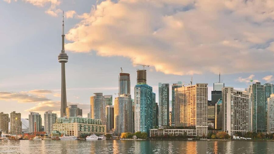 Montreal: 3-Day Toronto, Niagara Falls, Thousand Islands - Toronto in short, sharp visits