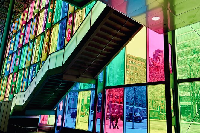 Montreal: 3-Hour Private Car Tour with Expert & Free Pick up - Why the private car matters
