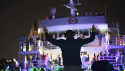 Montréal: 3 or 5-Course Dinner Cruise with DJ & Dancing