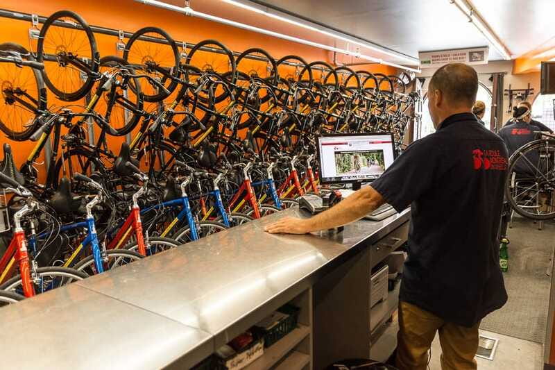 Montreal: All-Day Bicycle Rental - Bike paths, maps, and the freedom to stop