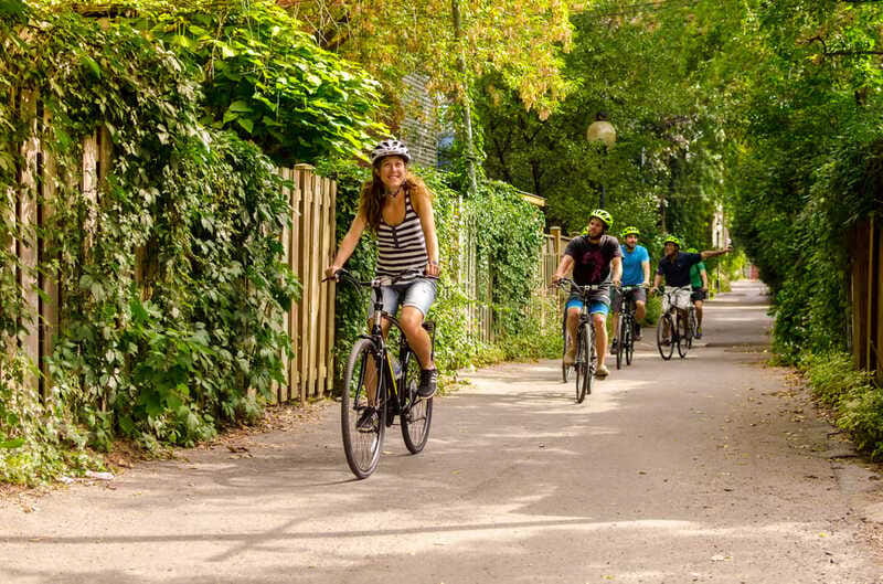Montreal: All-Day Bicycle Rental - Timing, clothing, and practical details
