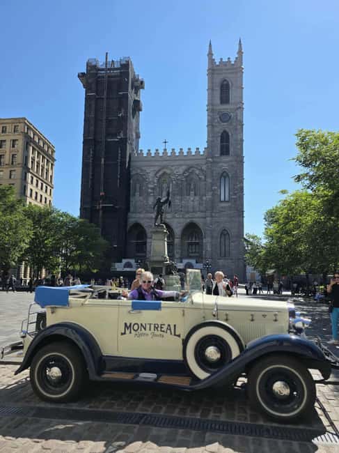 Montreal: An unforgettable guided tour in a vintage 1930s convertible car - Key points at a glance