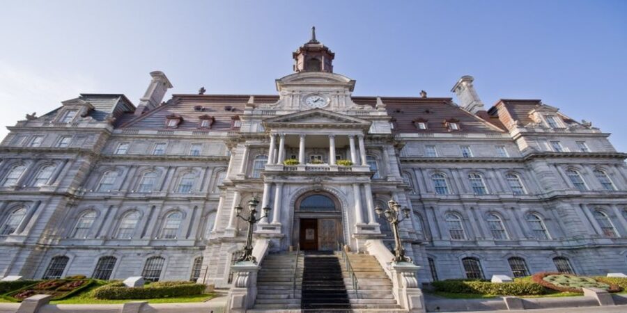 Montreal: Best of Montreal Food Walking Tour with Tastings - Who should book this food walk?
